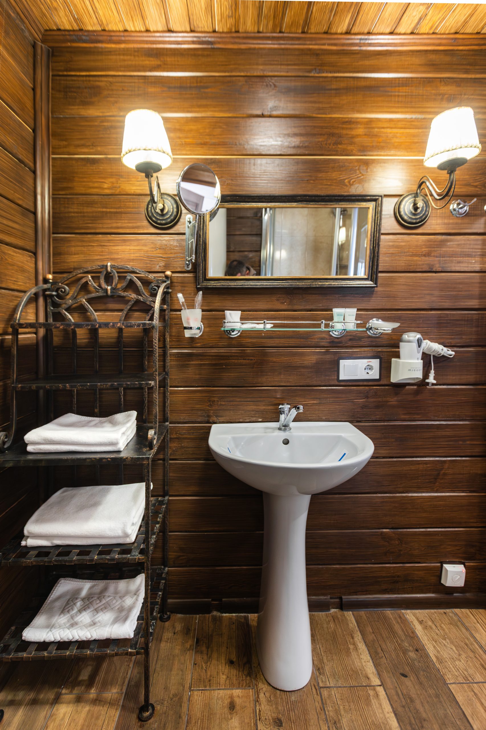 бунгало на дніпро selena family resort